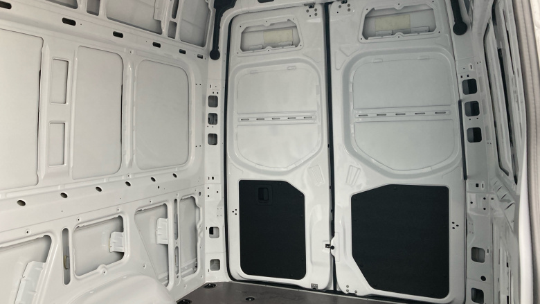 Mercedes-Benz Sprinter E314 L2 Electric Rwd 100kW 81kWh Pro Van Auto